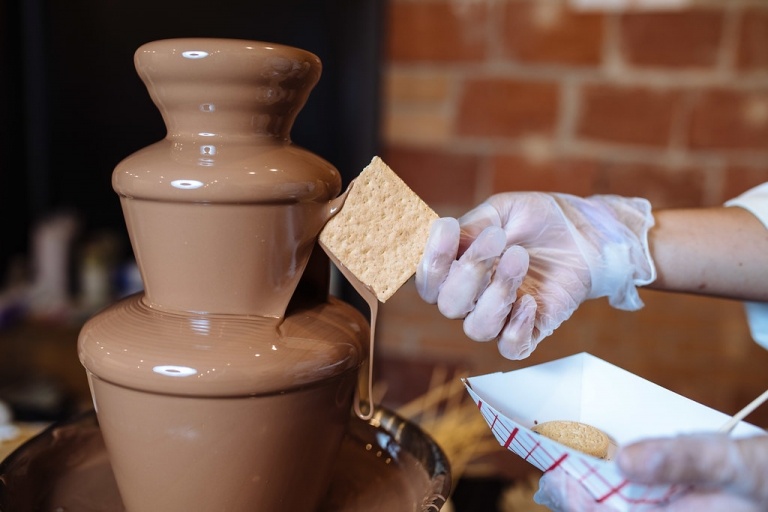 Educating Dallas about chocolate, one bar at a time.